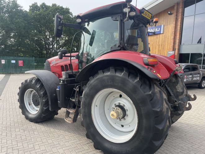 Case IH Puma 185 CVX w/ front linkage