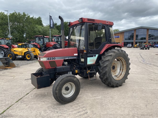 Case IH 4230 XL Plus 2WD