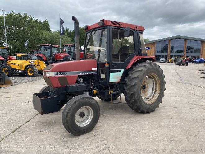 Case IH 4230 XL Plus 2WD