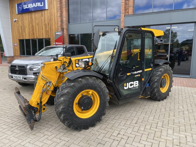JCB 530-60 Agri Super C/W Pin and cone hydraulic latching head stock