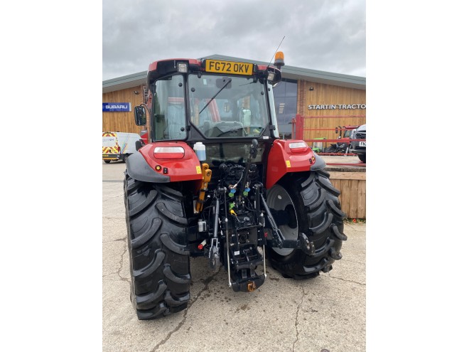 Case IH Farmall 110C C/W MX 406 + Loader