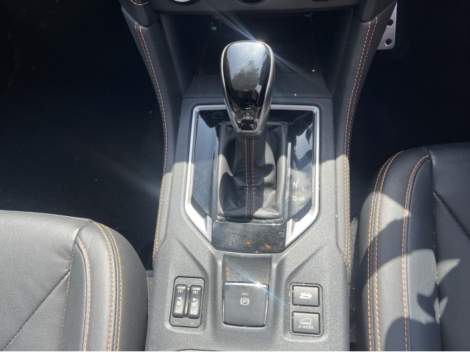 Subaru XV 2.0i SE Premium 5dr Lineartronic