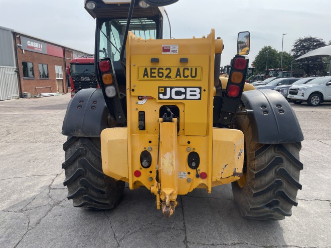 JCB 550-80 Agri Plus C/W Q fit headstock Pallet tines
