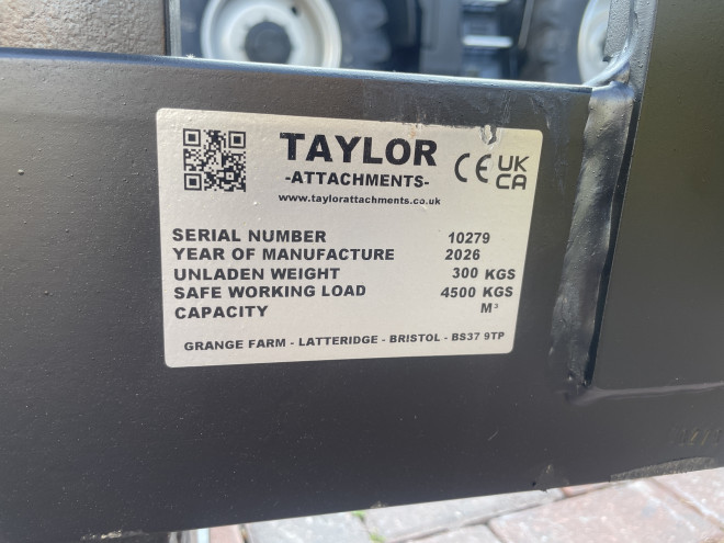 Pallet tines Class 3 4500 KG Pin and Cone fittings
