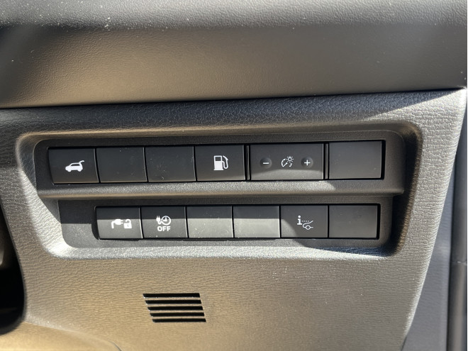 Mitsubishi Outlander Nativa PHEV Moonstone Grey