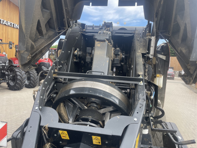 Case LB334 XL Square Baler