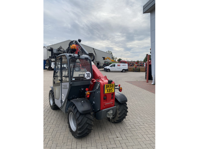 Weidemann 4512 C/W Euro Headstock and Pallet Tines