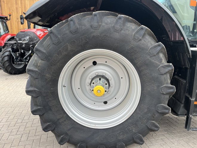 Case IH Puma 240 CVX AFS Connect w/ front linkage and front PTO, accuguide ready, reverse fan
