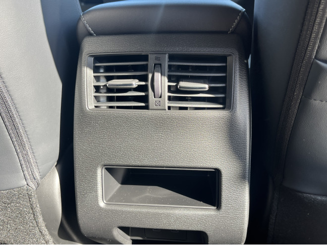 Mitsubishi Outlander Nativa PHEV Moonstone Grey