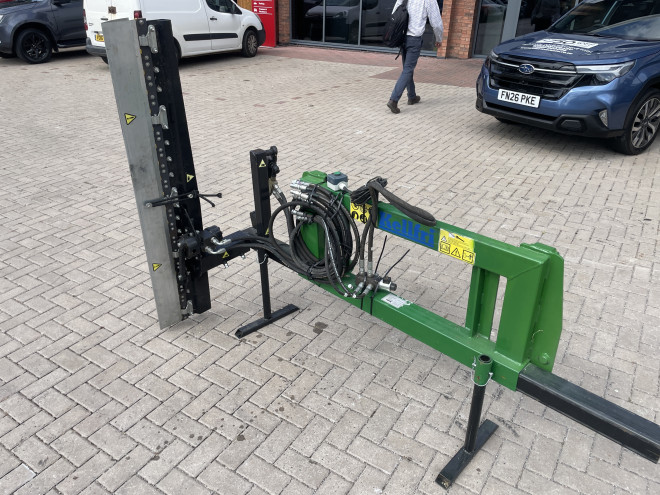 Kellfri Finger Bar loader mounted Hedge trimmer  27-HTFT-D JD Compact and Trima brackets