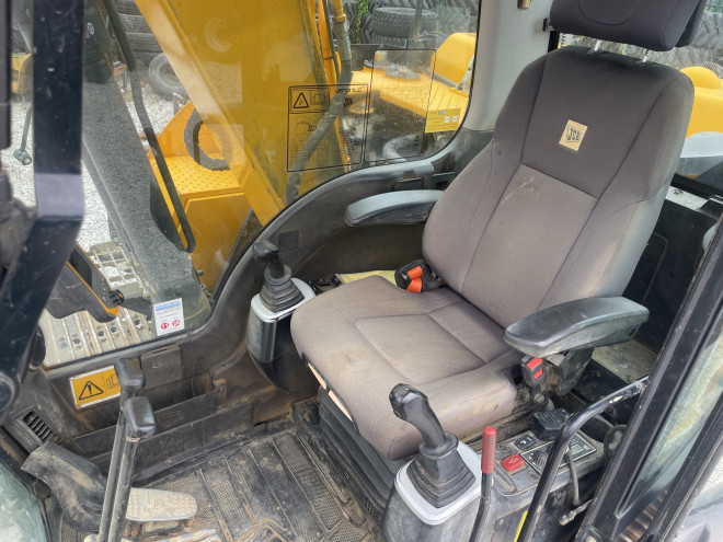 JCB JS131 Excavator