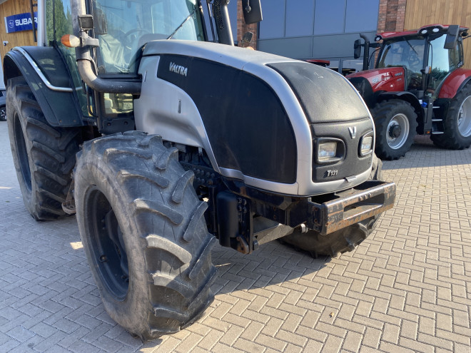 Valtra T131 C/W reverse Seat