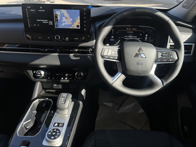 Mitsubishi Outlander Nativa PHEV Moonstone Grey