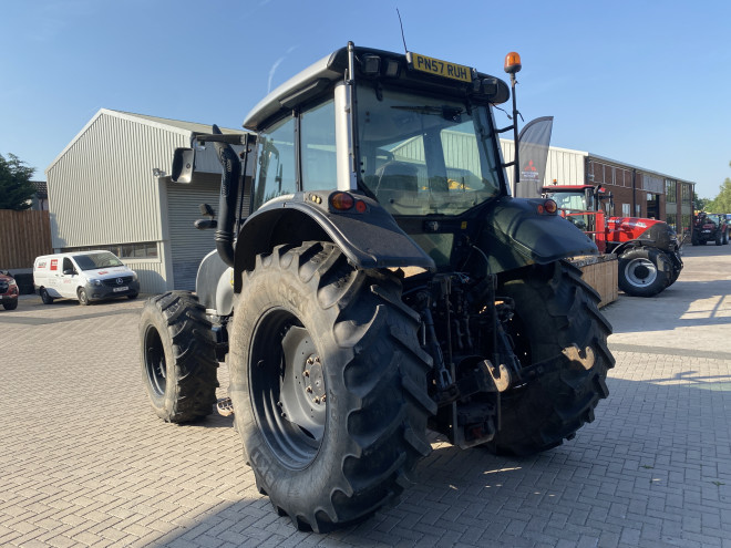 Valtra T131 C/W reverse Seat