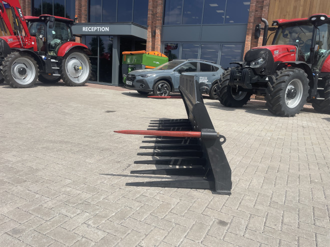 Abiljo 10' Muck Fork C/W Volvo headstock C/W Hardox Tines