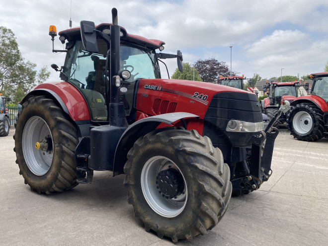 Case IH Puma 240 CVX C/W Front Linkage Accuguide ready
