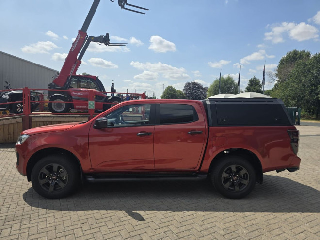 Isuzu D-max  V-Cross Commercial 4x4 Auto Sienna Orange