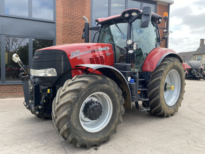 Case IH Puma 240 CVX C/W Front Linkage Accuguide ready
