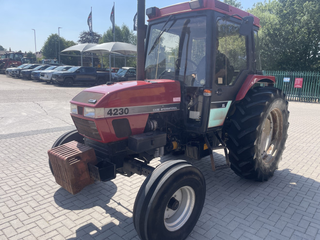 Case IH 4230 XL Plus 2WD