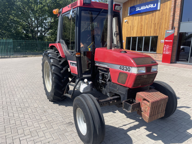 Case IH 4230 XL Plus 2WD