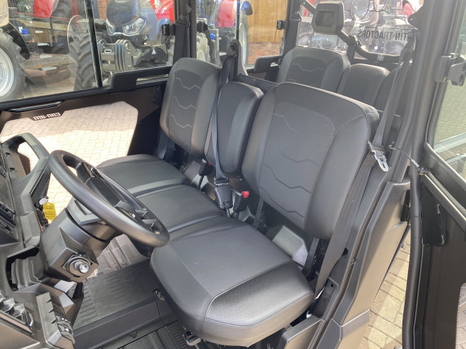 Can-Am SSV Traxter MAX XU HD11 TR ABS Black