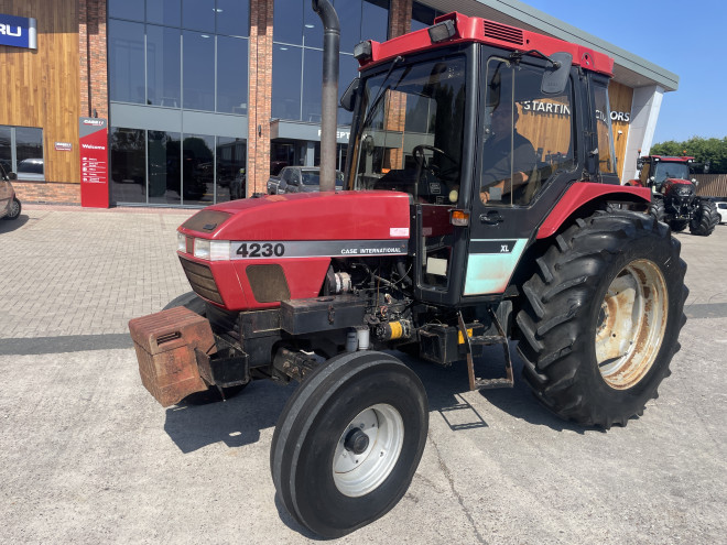 Case IH 4230 XL Plus 2WD