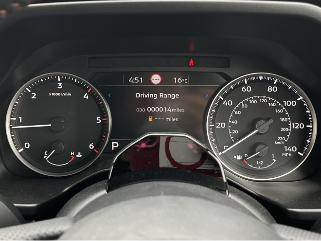 Mitsubishi L200 Barbarian 2.4 Auto Yamabuki Orange