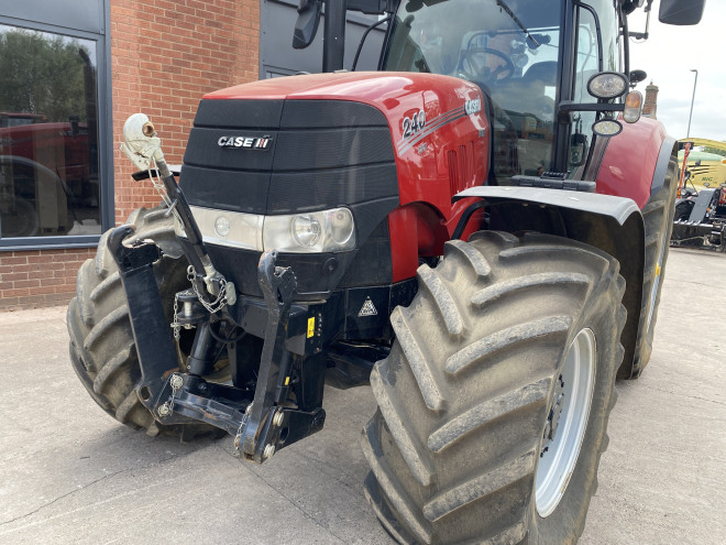 Case IH Puma 240 CVX C/W Front Linkage Accuguide ready