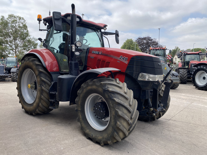 Case IH Puma 240 CVX C/W Front Linkage Accuguide ready
