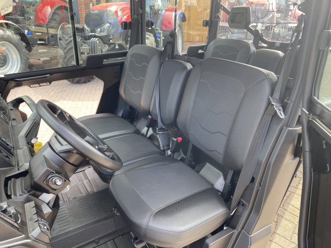 Can-Am SSV Traxter MAX XU HD11 TR ABS Black