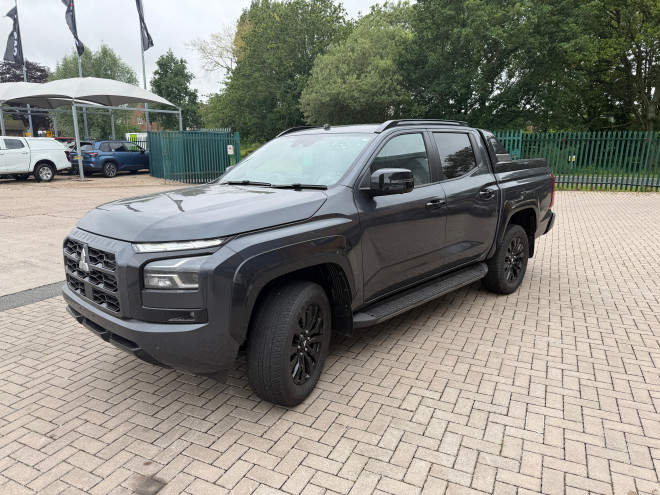 Mitsubishi L200 Barbarian 2.4 Auto Graphite Grey