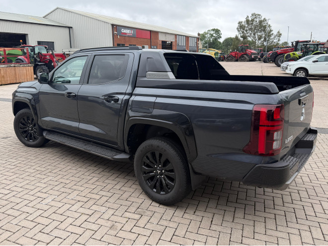 Mitsubishi L200 Barbarian 2.4 Auto Graphite Grey