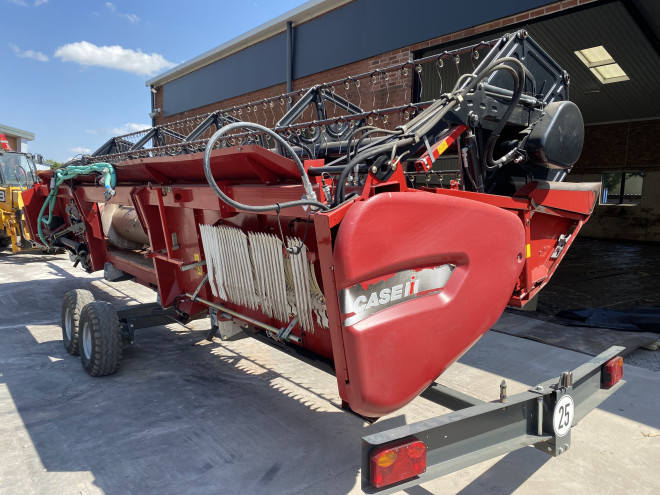 Case IH Axial Flow 7240 C/W 25' Header C/W Techneat seeder