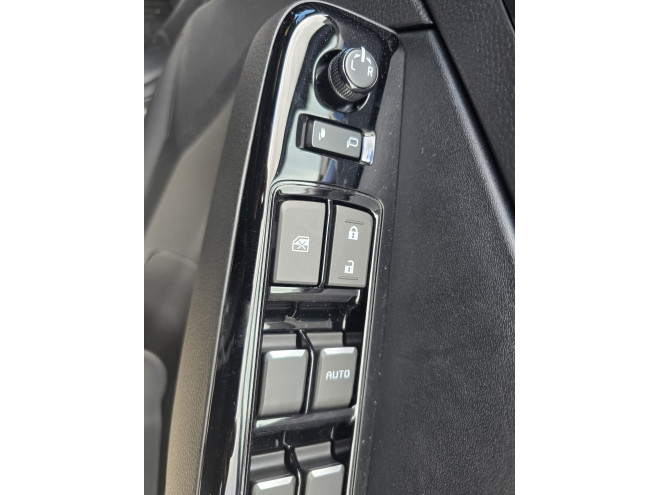 Isuzu DMAX V-Cross 2.2 Automatic Urban Moss