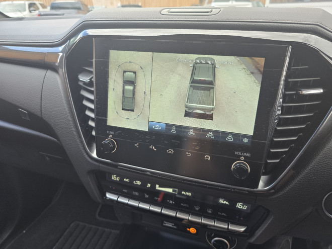 Isuzu DMAX V-Cross 2.2 Automatic Urban Moss