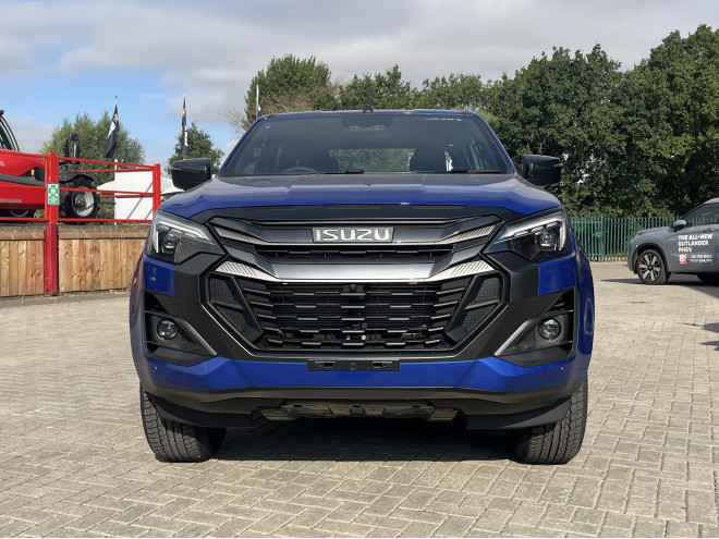 Isuzu D-Max V-Cross 2.2 Auto Biarritz Blue