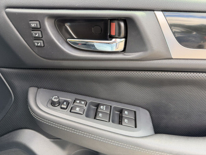 Subaru Outback 2.5i SE Premium 5dr Lineartronic