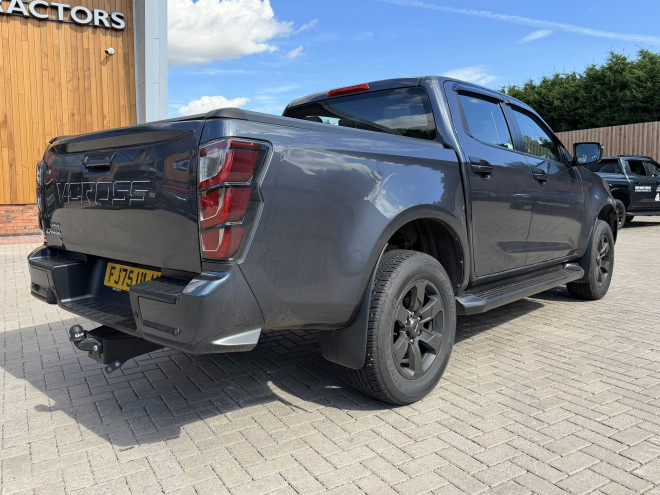 Isuzu D-Max V-Cross Auto Obsidian Grey