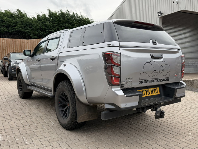 Isuzu D-max 1.9 Arctic Trucks AT35 Double Cab 4x4 Auto Mercury Silver