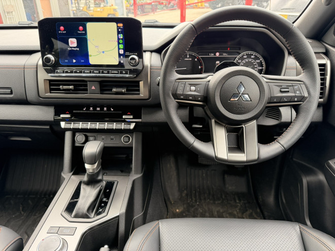 Mitsubishi L200 Barbarian 2.4 Auto Graphite Grey DEMO