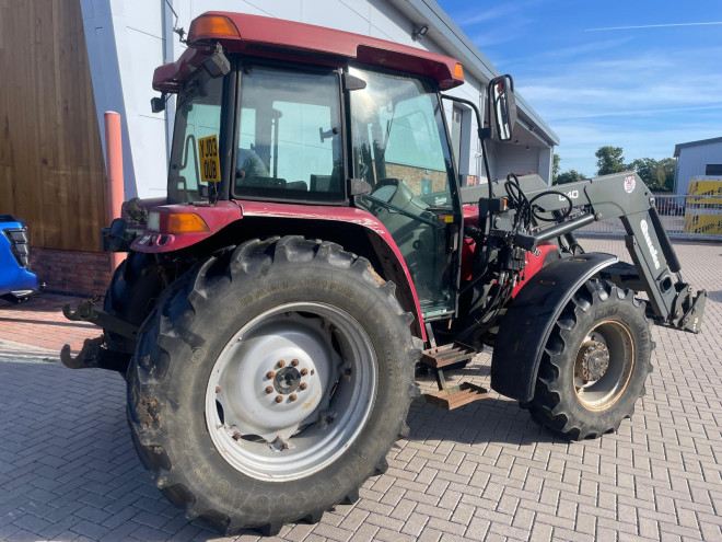 Case IH JXU 100 C/W Quicke Loader