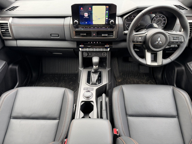 Mitsubishi L200 Barbarian 2.4 Auto Graphite Grey DEMO
