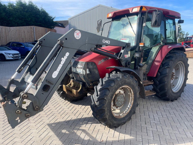 Case IH JXU 100 C/W Quicke Loader