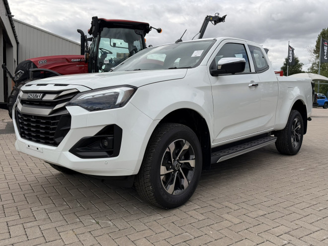 Isuzu D-Max DL40 2.2 Extended Cab Auto Splash White