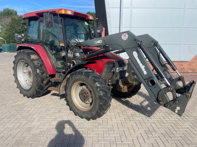 Case IH JXU 100 C/W Quicke Loader