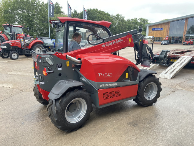 Weidemann T4512 Premium Euro Headstock c/w Pallet tines