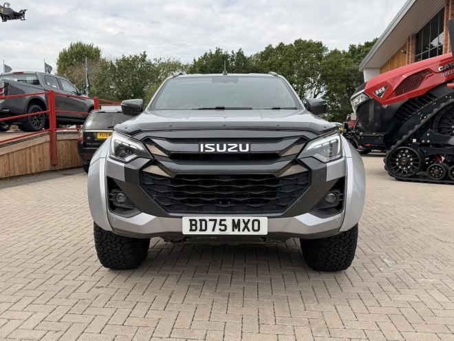 Isuzu D-max 1.9 Arctic Trucks AT35 Double Cab 4x4 Auto Mercury Silver