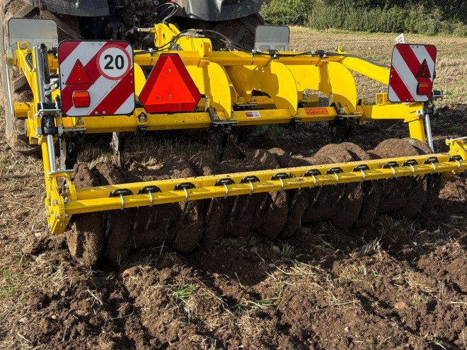 Low disturbance 5 Leg Subsoiler Bednar TN3000 TERRALAND M5R