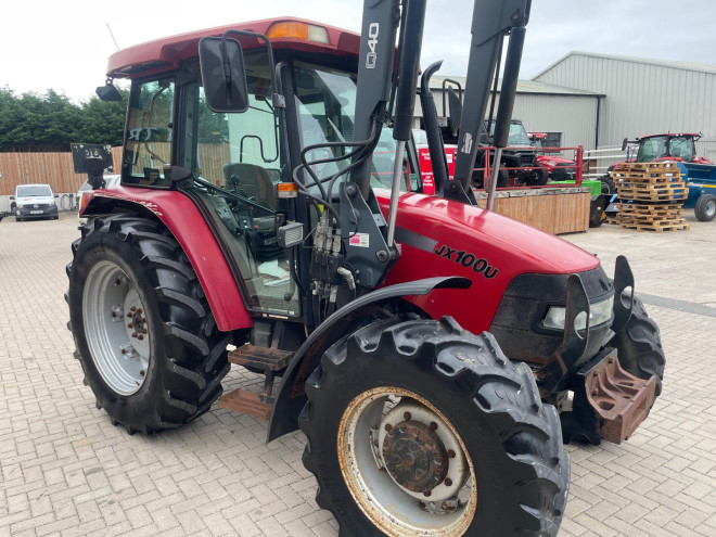 Case IH JXU 100 C/W Quicke Loader