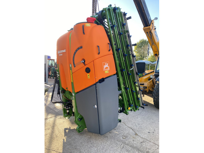 Amazone UF 2002 24M Iso Bus